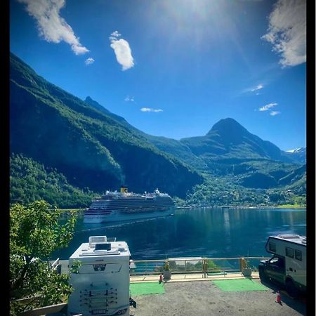 Solhaug Fjordcamping ガイランゲル エクステリア 写真